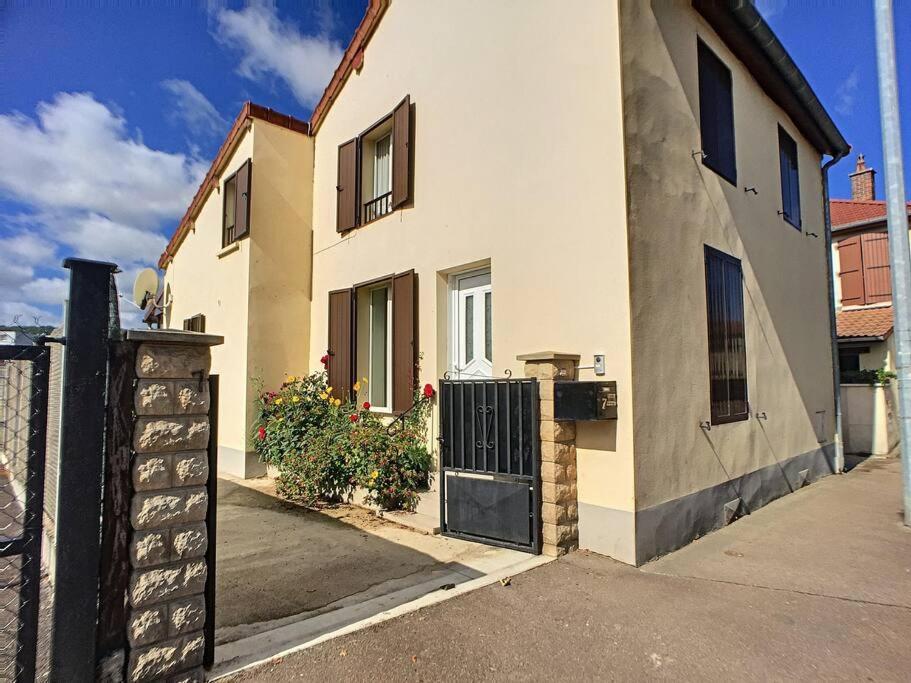L'Hirondelle Du Faubourg Bar-sur-Aube Exterior foto