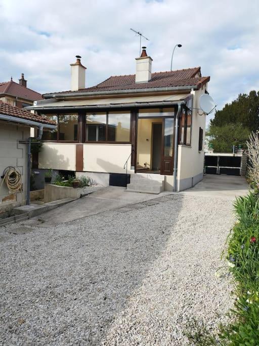 L'Hirondelle Du Faubourg Bar-sur-Aube Exterior foto